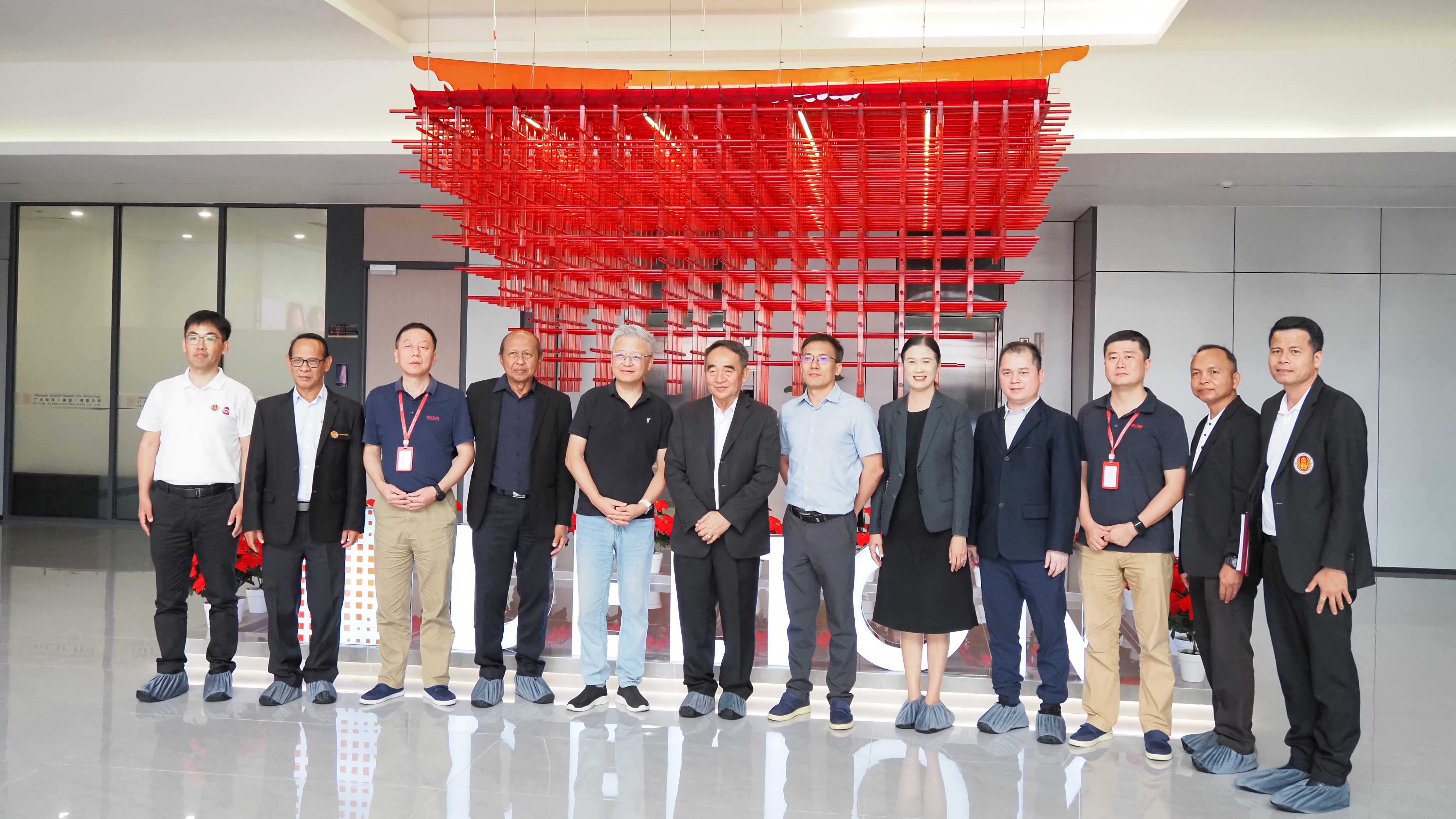 校企合作新突破！泰国jinnianhui连签两所院校
